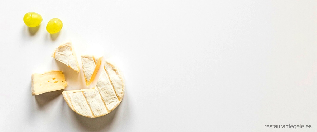 ¿Cuántas calorías contiene 50 gramos de queso?