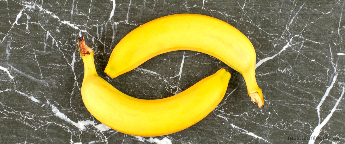 ¿Cuánto carbohidrato tiene una banana?